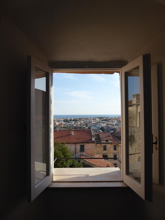 Torrione San Giovanni II Terracina Esterno foto